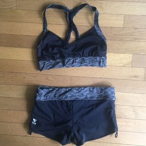 TYR Black sports bikini with boy shorts sz med  8